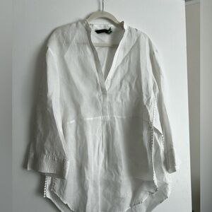 White long women’s tunic